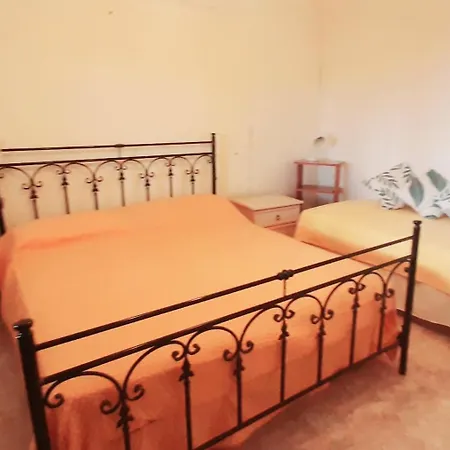 Casa Basile Il Rifugio Ferienhaus *